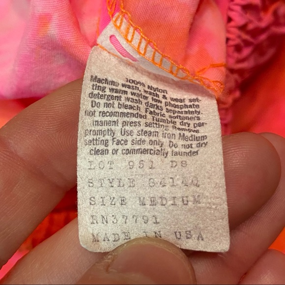 Vintage 80s pink & orange tie dye surf shorts 🌊 - Picture 7 of 7